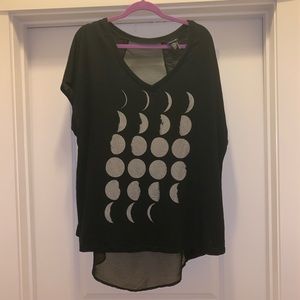 Torrid size 3 phases of the moon tunic
